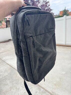 incase City Commuter Backpack